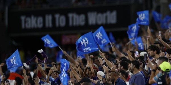 英超道歉！曼城对曼联德比战改期，电视转播背后有何玄机？