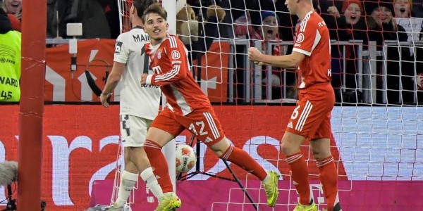 17岁小将卡尔刷新德甲纪录：3球2助攻展现未来之星的潜力